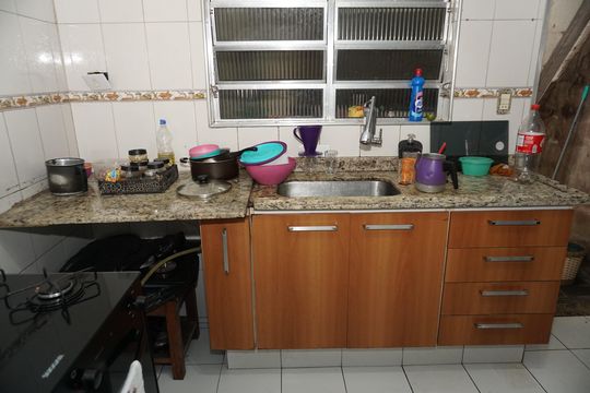 Cozinha de casa para alugar com 2 quartos, 80m² em Jardim Santa Tereza, Embu das Artes