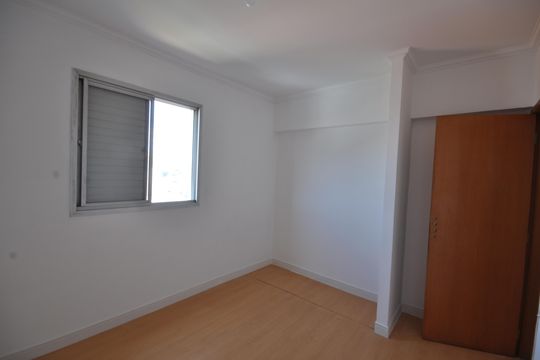 Quarto 2 de apartamento para alugar com 2 quartos, 67m² em Vila Ede, São Paulo
