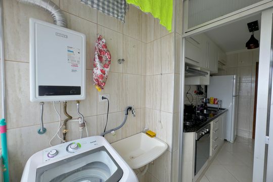 Área de Serviço de apartamento para alugar com 2 quartos, 57m² em Jardim Bom Clima, Guarulhos