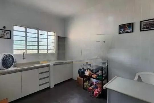 Casa à venda com 4 quartos, 230m² em Vila Industrial (Campinas), Campinas