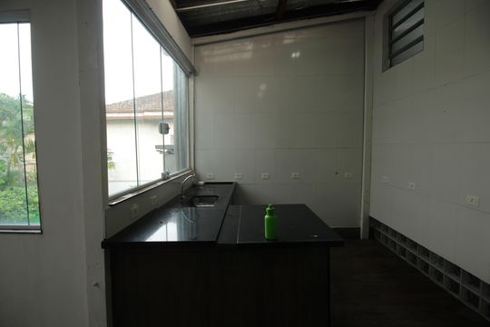 Cozinha e Área de Serviço de casa para alugar com 2 quartos, 120m² em Gonzaga, Santos