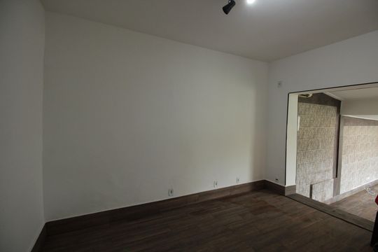 Sala 2 de casa para alugar com 2 quartos, 120m² em Gonzaga, Santos
