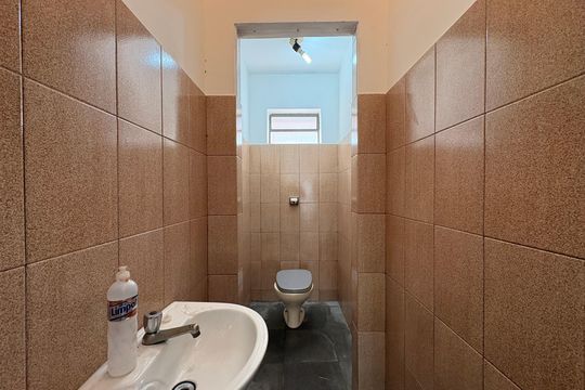 Banheiro salão 1 de casa à venda com 3 quartos, 433m² em Parque Novo Oratório, Santo André
