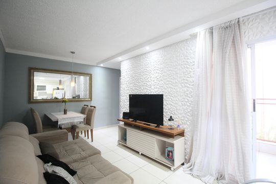 Sala de apartamento à venda com 2 quartos, 56m² em Jardim Salete, Taboão da Serra