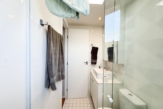 Banheiro de apartamento à venda com 2 quartos, 58m² em Freguesia do Ó, São Paulo