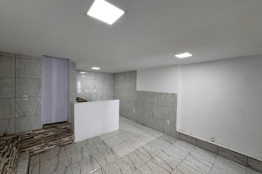 Sala  de casa para alugar com 1 quarto, 58m² em Recreio dos Bandeirantes, Rio de Janeiro