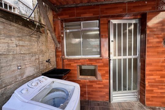 Área de Serviço de casa para alugar com 1 quarto, 58m² em Recreio dos Bandeirantes, Rio de Janeiro