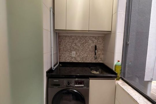 Área de serviço de apartamento à venda com 2 quartos, 57m² em Picanço, Guarulhos