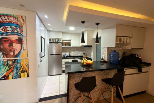 Cozinha de apartamento à venda com 2 quartos, 57m² em Picanço, Guarulhos