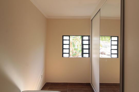Quarto 2 de casa para alugar com 2 quartos, 50m² em Céu Azul, Belo Horizonte