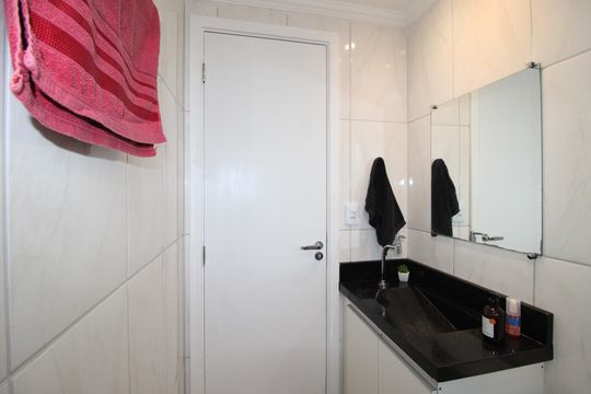 Banheiro de apartamento à venda com 2 quartos, 43m² em Jardim Sao Pedro, São Paulo