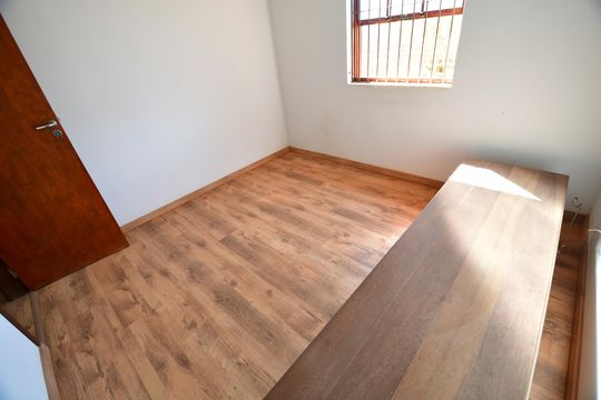 Quarto 1 de casa à venda com 2 quartos, 1000m² em Recanto dos Dourados, Campinas