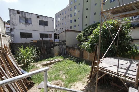 Quintal de casa à venda com 4 quartos, 360m² em Alpes, Belo Horizonte