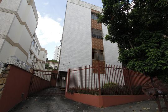 Fachada de apartamento para alugar com 3 quartos, 90m² em Grajaú, Belo Horizonte