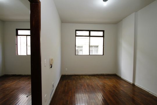 Apartamento para alugar com 3 quartos, 90m² em Grajaú, Belo Horizonte