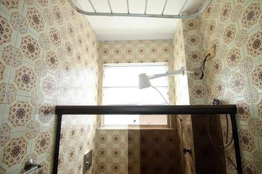 Banheiro de apartamento à venda com 2 quartos, 47m² em Irajá, Rio de Janeiro