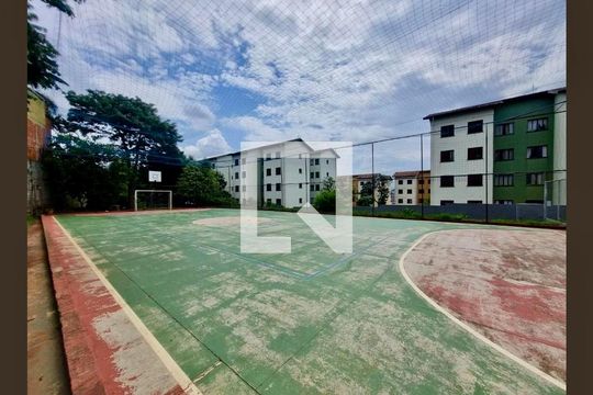 Quadra  de apartamento para alugar com 2 quartos, 55m² em Parque Uirapuru, Guarulhos