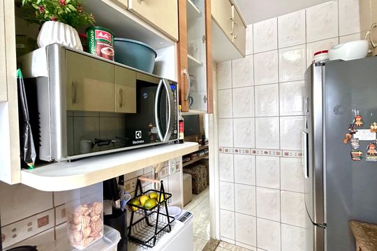 Cozinha de apartamento para alugar com 2 quartos, 55m² em Parque Uirapuru, Guarulhos