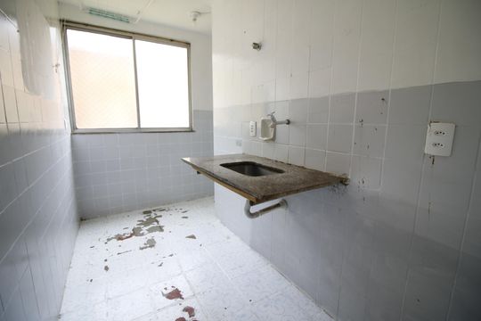 Cozinha de apartamento à venda com 2 quartos, 48m² em Pechincha, Rio de Janeiro