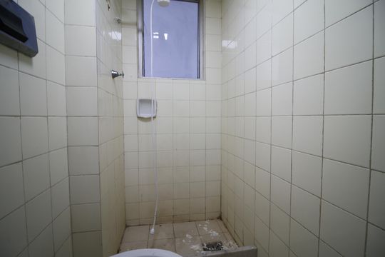 Banheiro de apartamento à venda com 2 quartos, 48m² em Pechincha, Rio de Janeiro