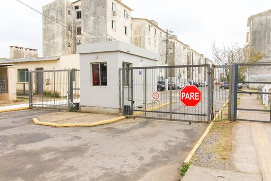 Fachada de casa de condomínio para alugar com 2 quartos, 40m² em Rio Branco, Canoas
