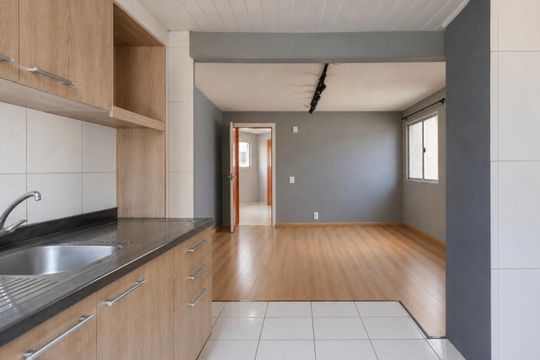 Cozinha de casa de condomínio para alugar com 2 quartos, 40m² em Rio Branco, Canoas