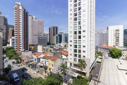 Vista Quarto de apartamento para alugar com 1 quarto, 60m² em Pinheiros, São Paulo