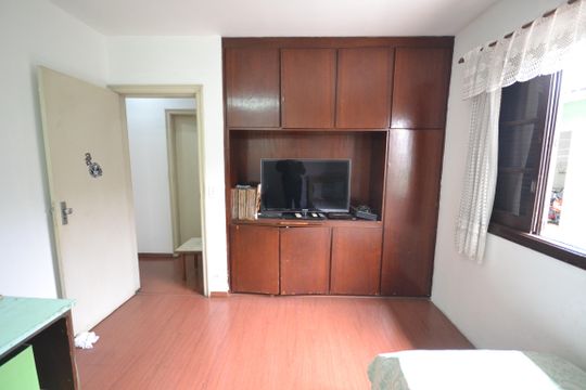 Quarto 2 de casa para alugar com 5 quartos, 130m² em Cidade dos Bandeirantes, São Paulo