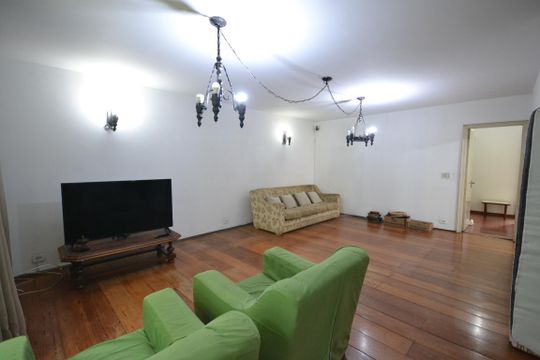 Sala de casa para alugar com 5 quartos, 130m² em Cidade dos Bandeirantes, São Paulo