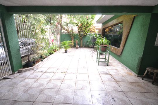 Garagem de casa para alugar com 5 quartos, 130m² em Cidade dos Bandeirantes, São Paulo