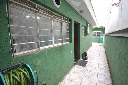 Entrada de casa para alugar com 5 quartos, 130m² em Cidade dos Bandeirantes, São Paulo