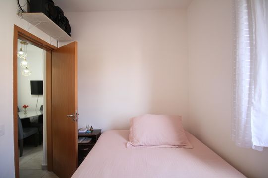 Quarto de apartamento à venda com 1 quarto, 35m² em Parque Regina, São Paulo