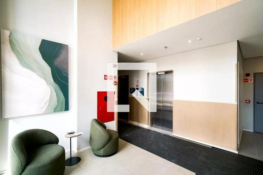Hall social de kitnet/studio para alugar com 1 quarto, 25m² em Penha de França, São Paulo