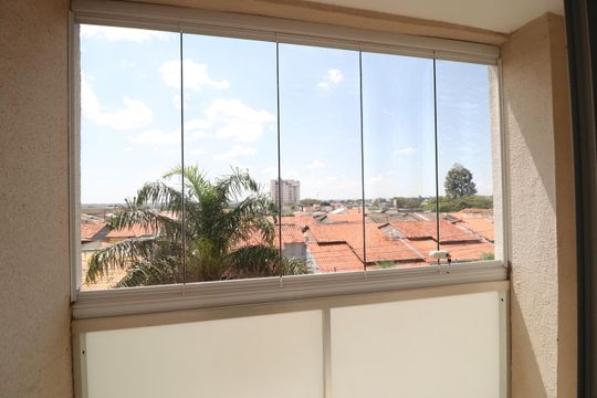 Sacada de apartamento para alugar com 3 quartos, 62m² em Jardim Holanda, Uberlândia
