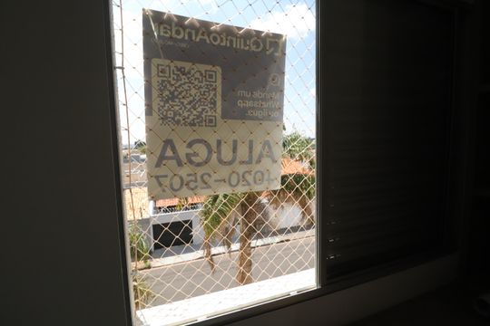 Plaquinha de apartamento para alugar com 3 quartos, 62m² em Jardim Holanda, Uberlândia