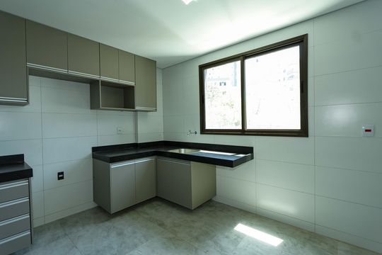 Área de Serviço de apartamento para alugar com 3 quartos, 108m² em Buritis, Belo Horizonte