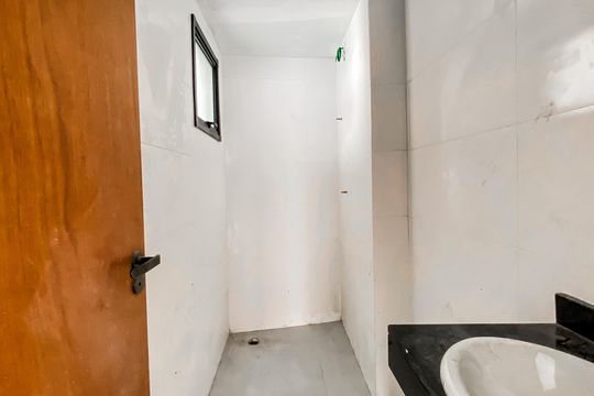 Banheiro  de apartamento à venda com 2 quartos, 38m² em Jardim Nordeste, São Paulo
