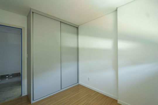 Quarto 1 de apartamento para alugar com 3 quartos, 108m² em Buritis, Belo Horizonte
