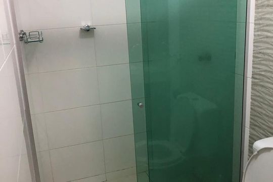 Banheiro de apartamento para alugar com 3 quartos, 79m² em Chácaras Colorado, Anápolis