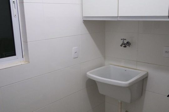 Área de serviço de apartamento para alugar com 3 quartos, 79m² em Chácaras Colorado, Anápolis