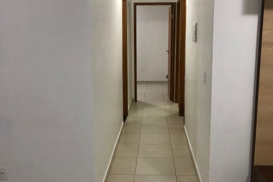 Corredor de apartamento para alugar com 3 quartos, 79m² em Chácaras Colorado, Anápolis