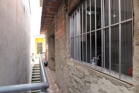 Corredor de casa à venda com 2 quartos, 189m² em Vila Verde, São Paulo