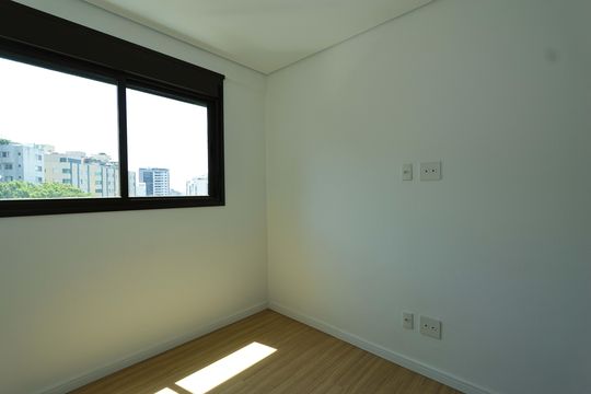 Quarto 1 de apartamento à venda com 3 quartos, 108m² em Buritis, Belo Horizonte