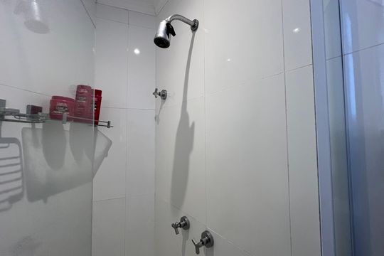 Banheiro  de apartamento para alugar com 1 quarto, 56m² em Barra da Tijuca, Rio de Janeiro