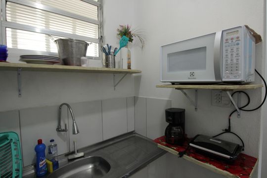 Cozinha de kitnet/studio para alugar com 1 quarto, 40m² em José Menino, Santos