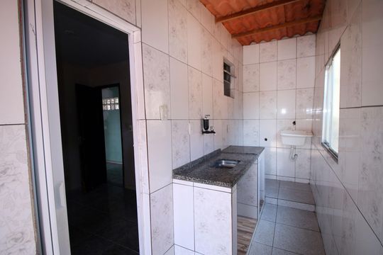 Cozinha e Área de Serviço 2º piso de casa para alugar com 2 quartos, 180m² em Colégio, Rio de Janeiro