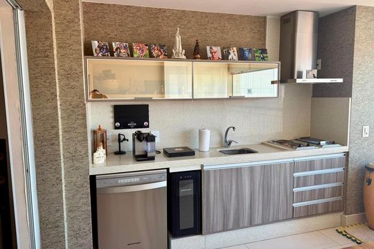 Cozinha de apartamento à venda com 2 quartos, 96m² em Vila Leonor, São Paulo