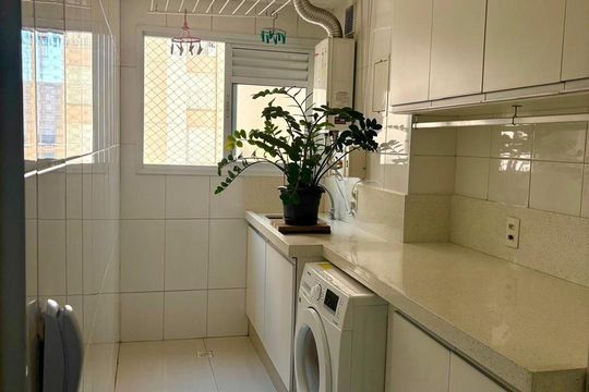 Área de serviço de apartamento à venda com 2 quartos, 96m² em Vila Leonor, São Paulo