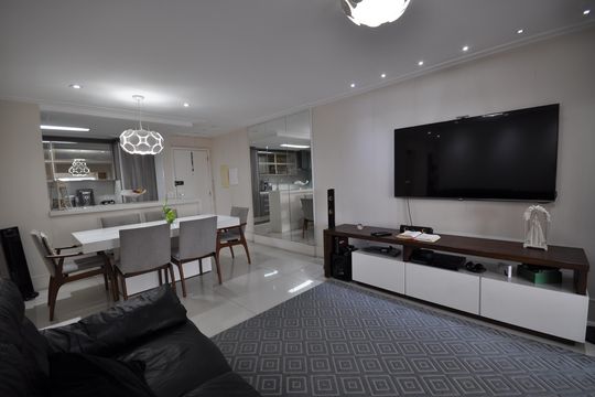 Apartamento à venda com 2 quartos, 96m² em Vila Leonor, São Paulo