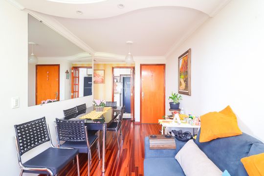 Sala de apartamento à venda com 2 quartos, 44m² em Itaquera, São Paulo